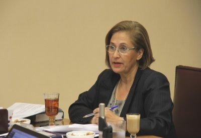 Senadora Muñoz: Problemas de reconstrucción son por no declarar zona de catástrofe