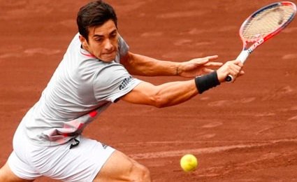 El “Tanque” arrasa: Cristian Garín ganó su primer partido y avanza en Roland Garros