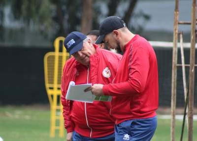 Deportes La Serena: Luis Marcoleta le cierra la puerta a Soriano y critica los viajes en bus