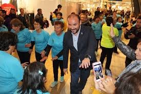 El baile se apoderó de Mall en Coquimbo en gran intervención urbana de adultos mayores
