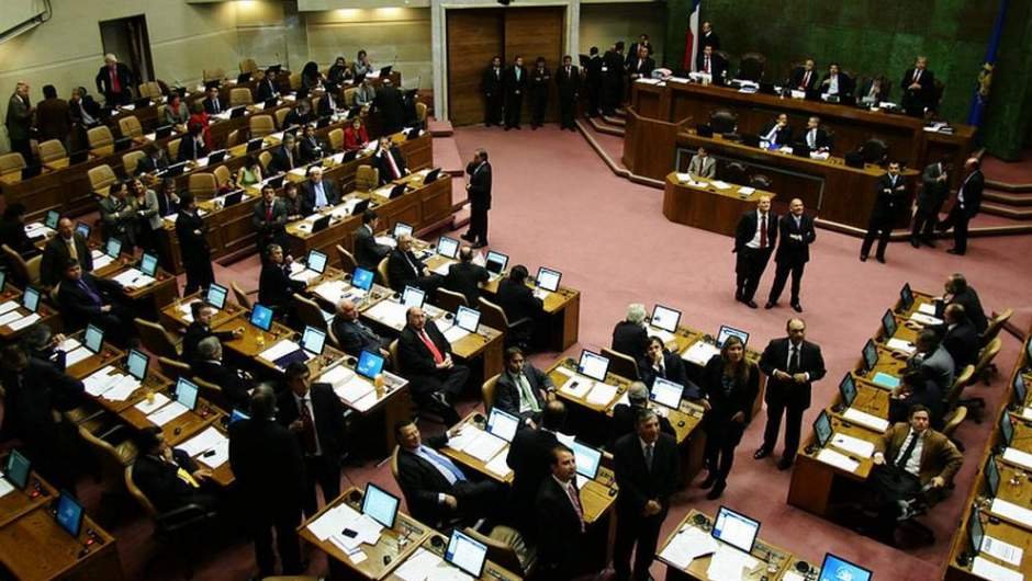 Cámara de Diputados: Se aprueba ley que limita la reelección de autoridades