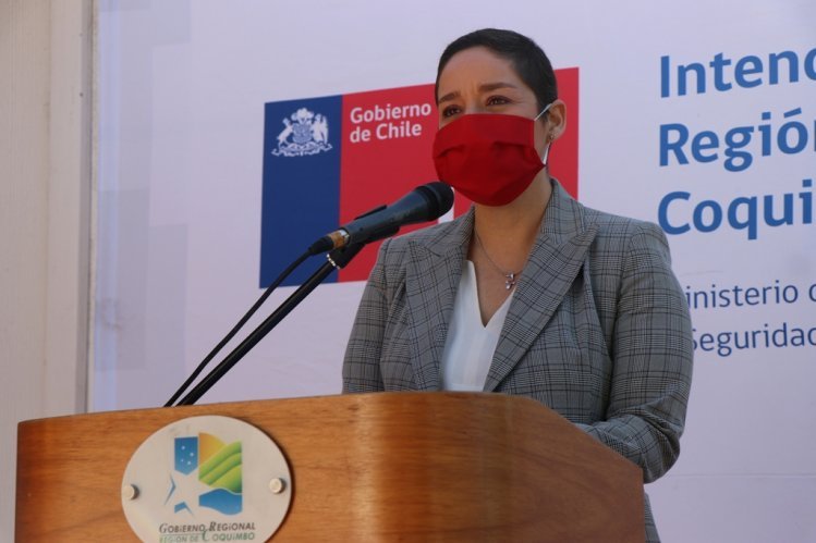 Intendenta Lucía Pinto renuncia para dedicarse a su defensa por investigación fraude al Fisco en GORECOQUIMBO