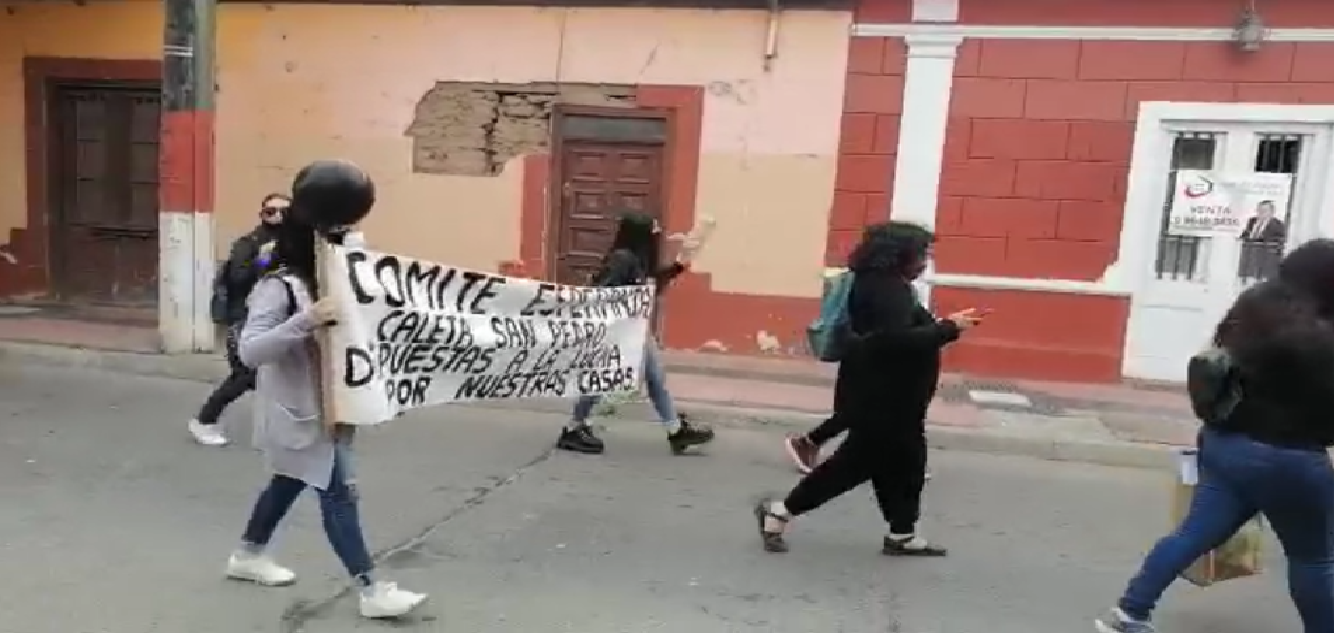 Vecinos de caleta San Pedro protestaron por demora en recursos para la construcción de sus viviendas