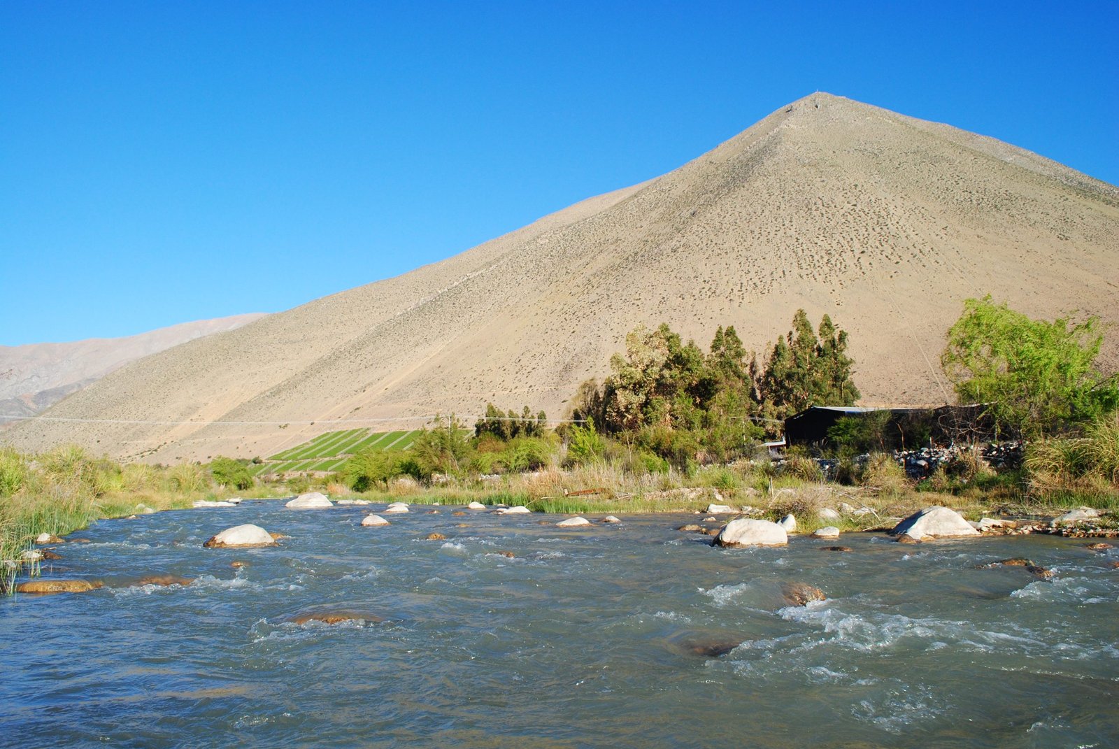 Valle_del_Elqui_y_su_aguas...