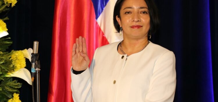 Krist Naranjo Gobernadora Regional por caso #PapayaGate: “Pueden confiar en mí, porque fiscalizaremos y mejoraremos los mecanismos de transparencia”.