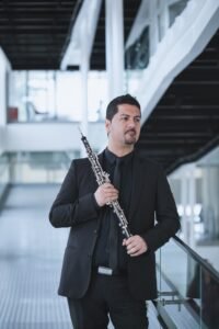 JOSÉ LUIS URQUIETA, 1º OBOE