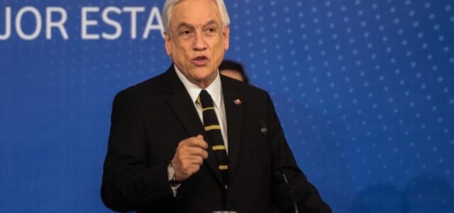Presidente Piñera compromete ayuda a “unas 10 familias” que buscan salir de Afganistán