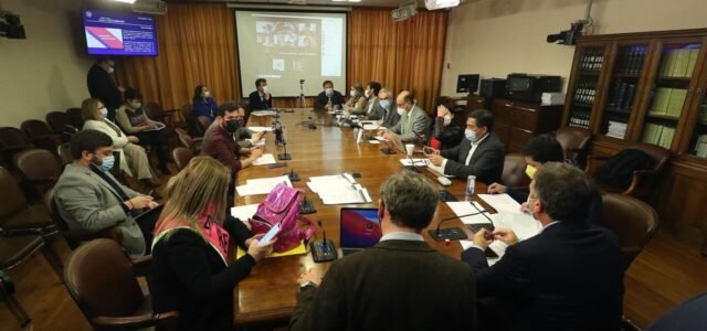 Cuarto Retiro: Comisión rechaza impuesto a la renta y seguirá con la tramitación la próxima semana