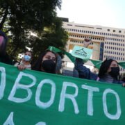 Cámara aprueba en general despenalizar el aborto hasta la semana 14 de gestación