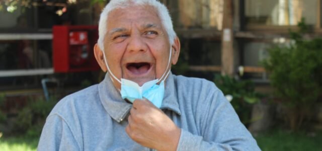 Con solo un click ayuda a que los adultos mayores más vulnerables “vuelvan a sonreír”