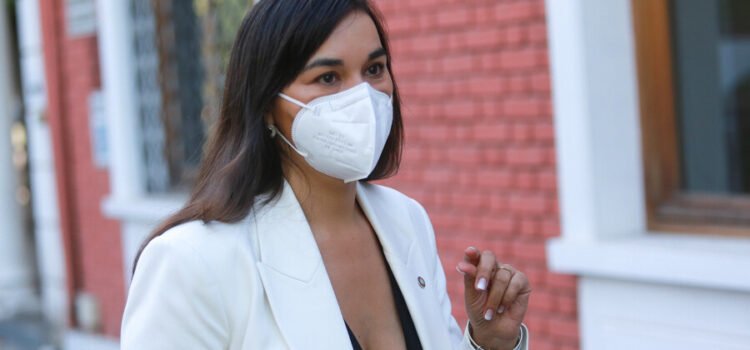 Colmed región de Coquimbo por renuncia de Siches: “Es una tremenda pérdida para nuestro colegio, pero una ganancia enorme para el país”.