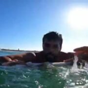 Dramático rescate: Surfistas rescatan bañistas en Los Vilos