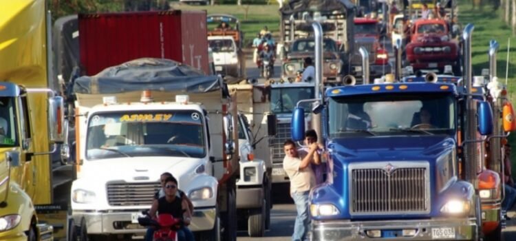 Camioneros reveló que Gobierno de Piñera pidió hacer el paro 2020 en medio de la pandemia