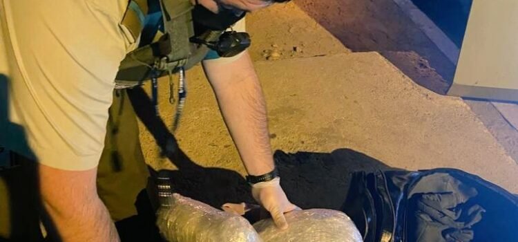 Detienen a persona que intentaba trasladar 5 kilos de marihuana prensada en bus interurbano