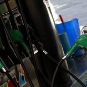 Gobierno envió proyecto para ampliar estabilización de combustibles