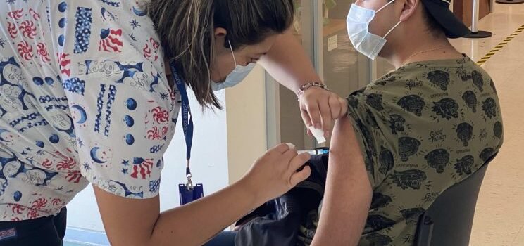 Seremi de Salud sobre las campañas de vacunación: “Si queremos terminar con la pandemia, entonces póngase al día con sus vacunas”