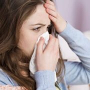 Enfermedades respiratorias en alza: Curva de hospitalizados se ha incrementado en un 30% y virus como el sincicial hasta un 600% en comparación con el año 2019