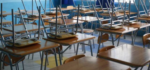 Las reacciones tras el anuncio del Mineduc de adelantar y extender las vacaciones de invierno