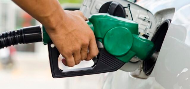 Desde este jueves hay una nueva alza en los precios de los combustibles