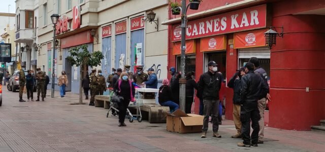 Con 34 infracciones y un detenido finalizó despliegue contra el comercio ambulante ilegal en el centro de La Serena