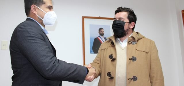 Abogado asume como jefe de la oficina regional de la Superintendencia de Medio Ambiente