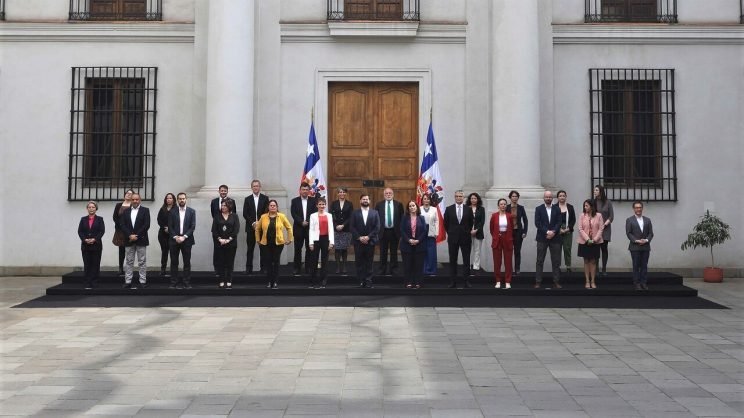 Cambio-ministeial-gabinete-744x418