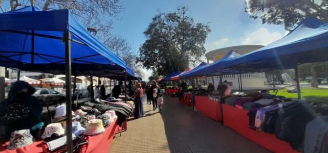 Comerciantes Ambulantes del centro son reubicados momentáneamente en Plaza de Armas de La Serena