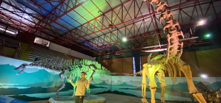 Coquimbo recibe exhibición de dinosaurios más grande y diversa de Chile