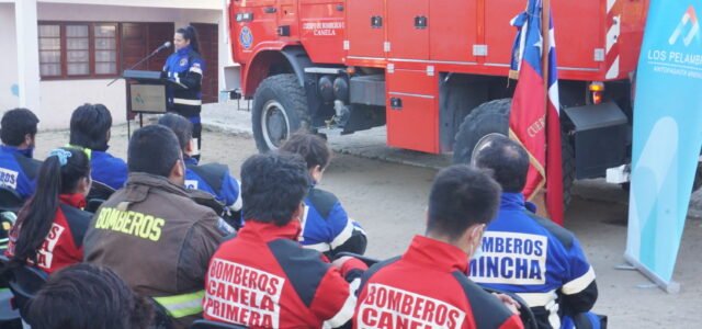 Minera Los Pelambres y la comunidad de Mincha entregan nuevo carro bomba a Bomberos
