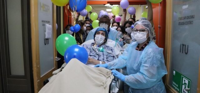 Paciente Covid19 del Hospital de Coquimbo es dado de alta tras casi un año de hospitalización