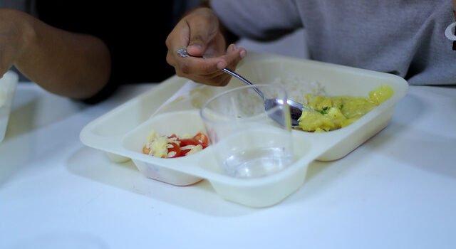 Hasta la comida Junaeb robaron en colegio de Algarrobito: “No hay cómo alimentar a los niños”