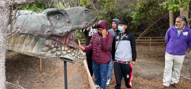 Estudiantes de La Serena aprenden sobre dinosaurios en Parque Interactivo