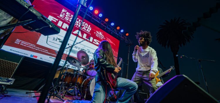 Banda “Los Indocumentados” ganó la segunda versión del Festival de la Canción Escolar Chango Rock