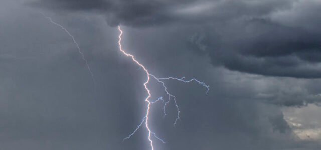 Se mantiene Alerta Temprana preventiva para este lunes y martes por tormentas eléctricas en cordillera de la región