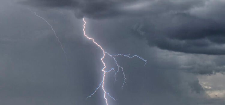 Se mantiene Alerta Temprana preventiva para este lunes y martes por tormentas eléctricas en cordillera de la región