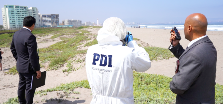PDI realiza diligencias para evaluar si hay daño ambiental por ingreso de vehículos a la playa
