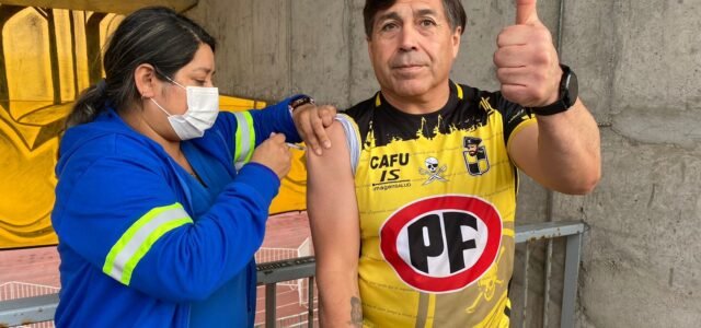Hinchas de Coquimbo Unido se vacunaron contra el Covid y la Influenza