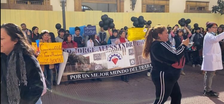 Profesores del Liceo Jorge Alessandri en La Serena acusan amenazas por parte de la Corporación Municipal si no se retoman las clases