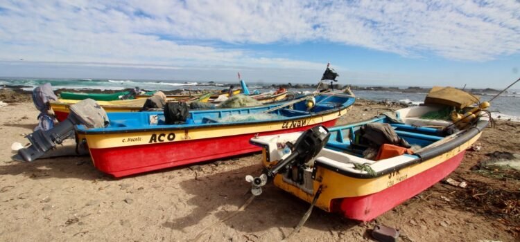 Gobierno Regional firma convenio para la construcción de caleta artesanal en Puerto Oscuro