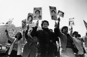 Agrupación_de_Familiares_de_Detenidos_Desaparecidos_de_Chile_de_Kena_Lorenzini