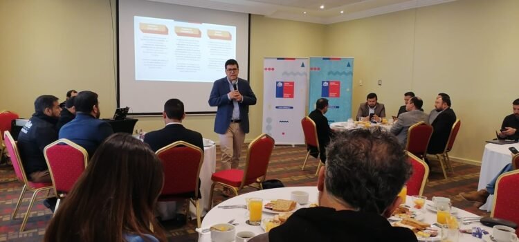 Alcaldes participaron del balance de los avances del primer año del Plan de Emergencia Habitacional en la región de Coquimbo