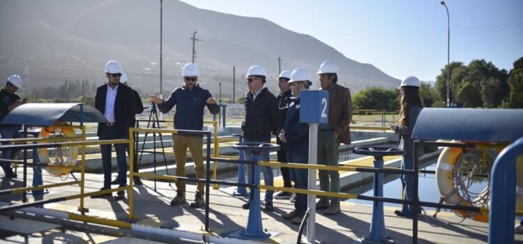 Aguas del Valle presenta plan especial de Fiestas Patrias y llama al consumo responsable ante crítico escenario hídrico