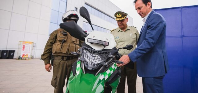 Municipio de Coquimbo entrega modernas motocicletas a Carabineros que reforzarán seguridad en la comuna