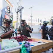 Municipio de Coquimbo y Carabineros realizan operativo en sector céntrico para combatir delitos y evitar comercio ilegal en vísperas de festividades