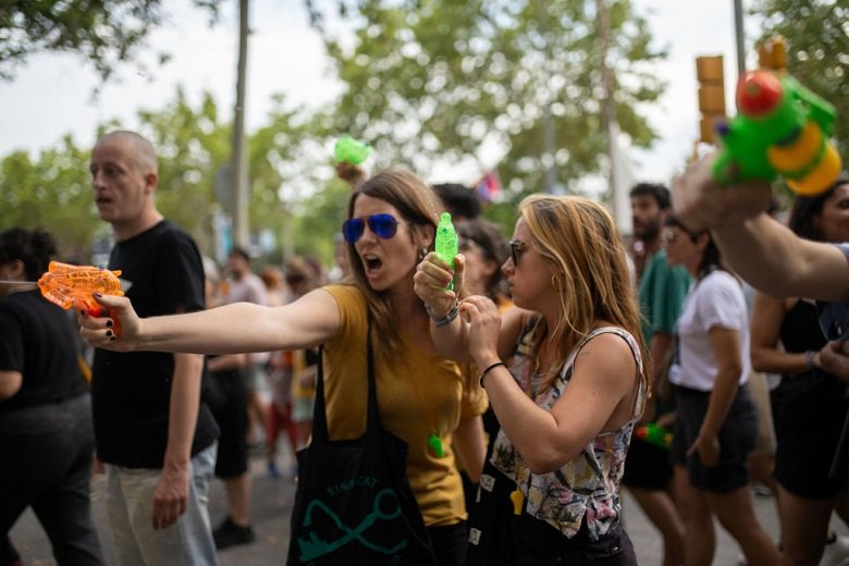 Demonstration Against Overcrowded Tourism In Barcelona