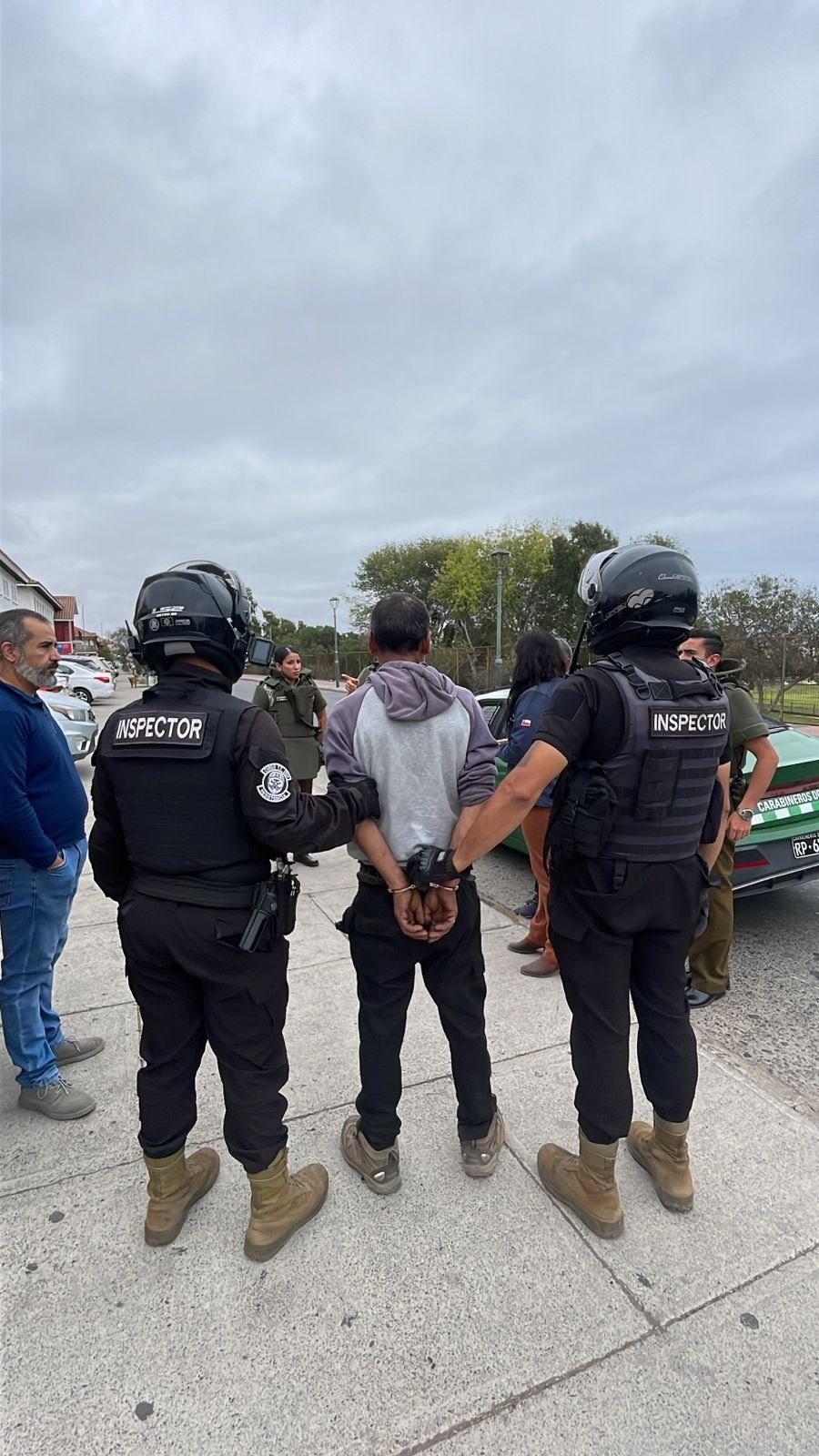 Inspectores municipales de La Serena detienen a sujeto acusado de cometer robos en calle Almagro