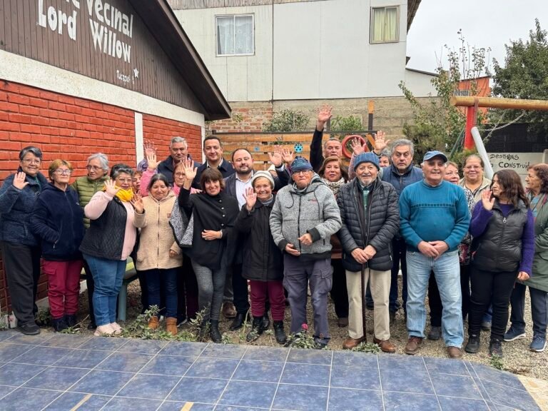 Junta de Vecinos en Los Vilos recibe apoyo estatal para fortalecer espacios comunitarios