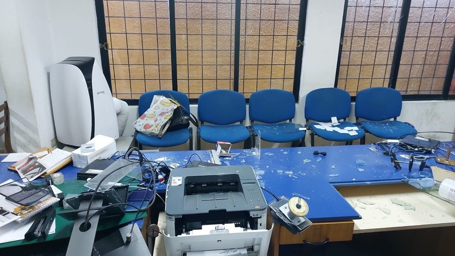 Inexplicable y violento ataque a la oficina del Registro Civil en Salamanca