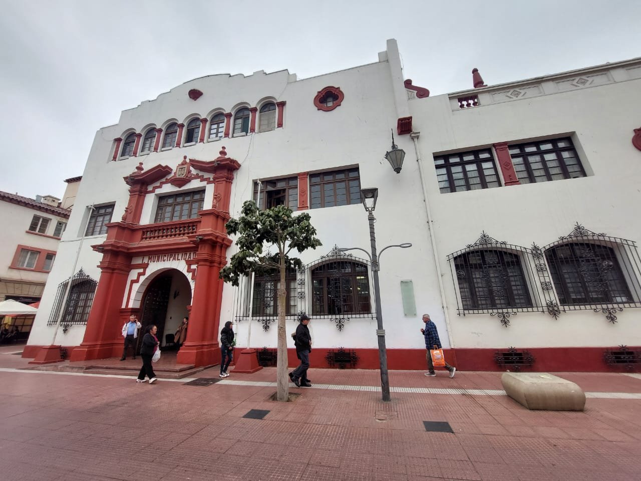 Concejales piden destitución de Administrador municipal de La Serena por graves irregularidades