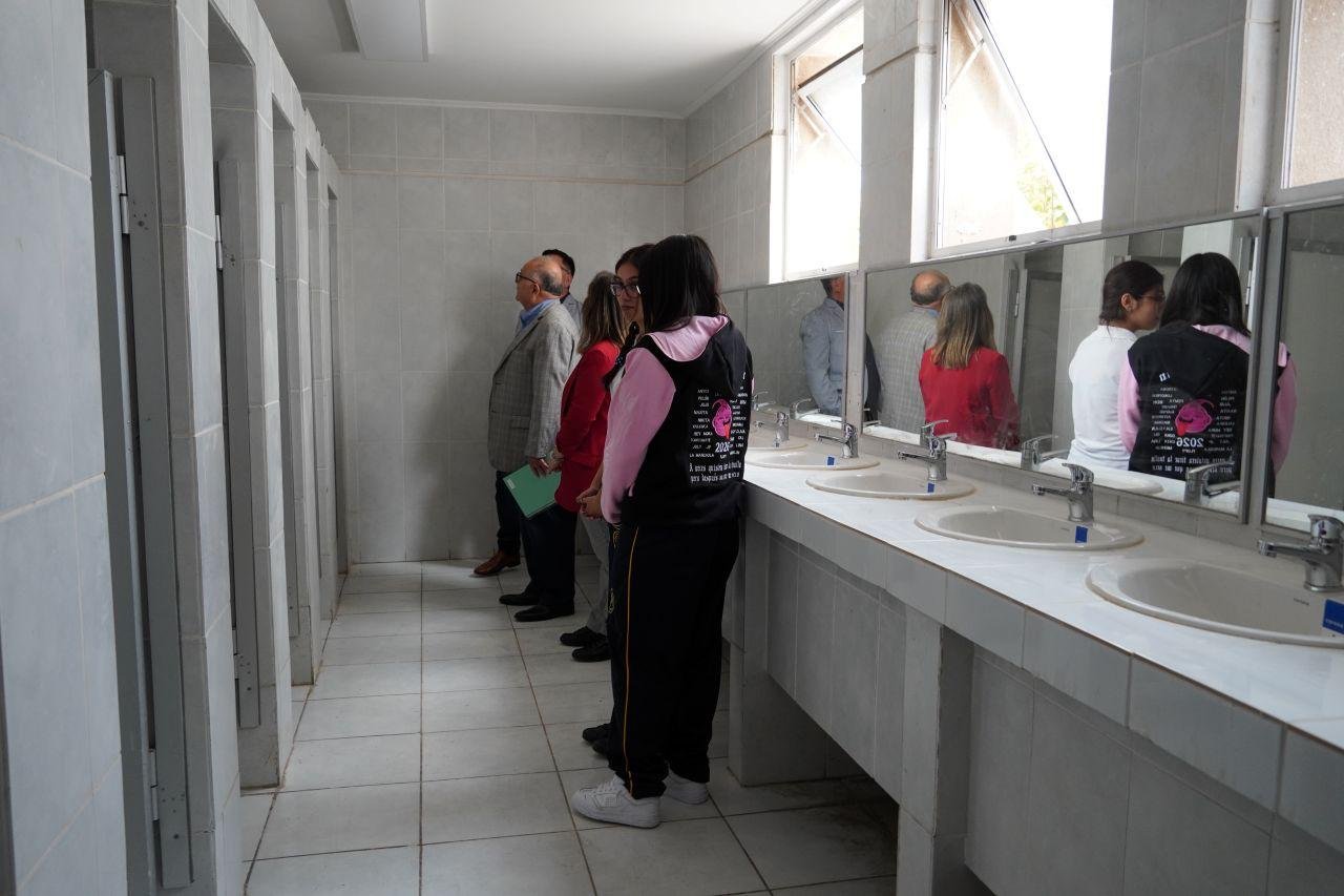 SLEP Elqui repara todos los baños y el gimnasio de Liceo Gabriela Mistral de La Serena